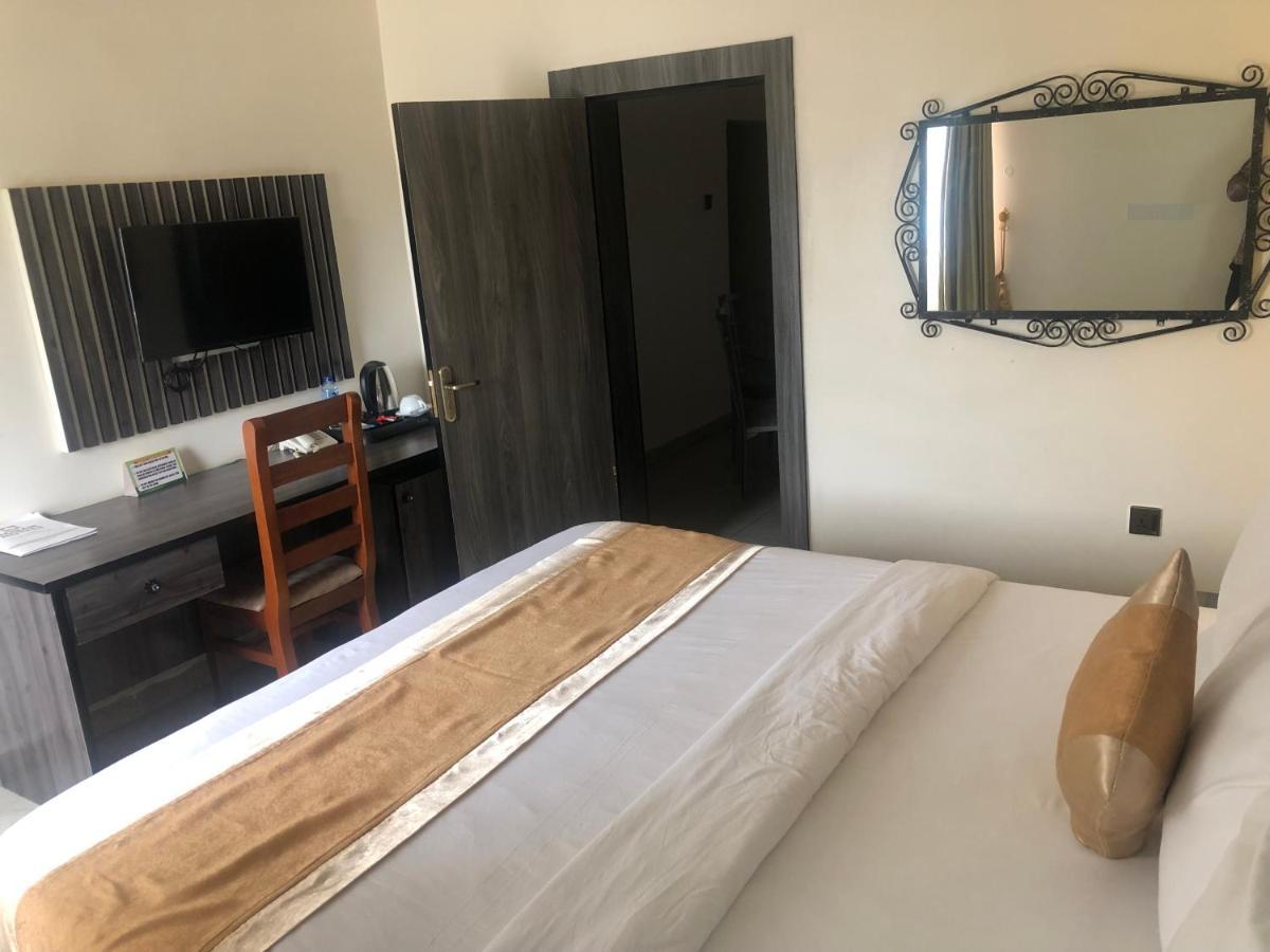 Roban Hotels Limited Enugu Esterno foto