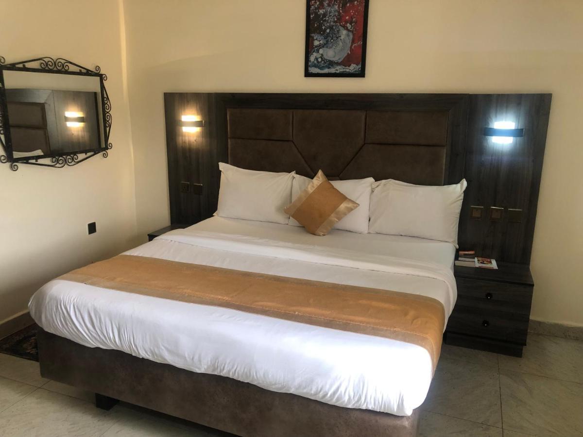 Roban Hotels Limited Enugu Esterno foto