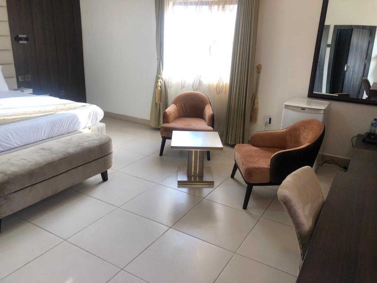 Roban Hotels Limited Enugu Esterno foto